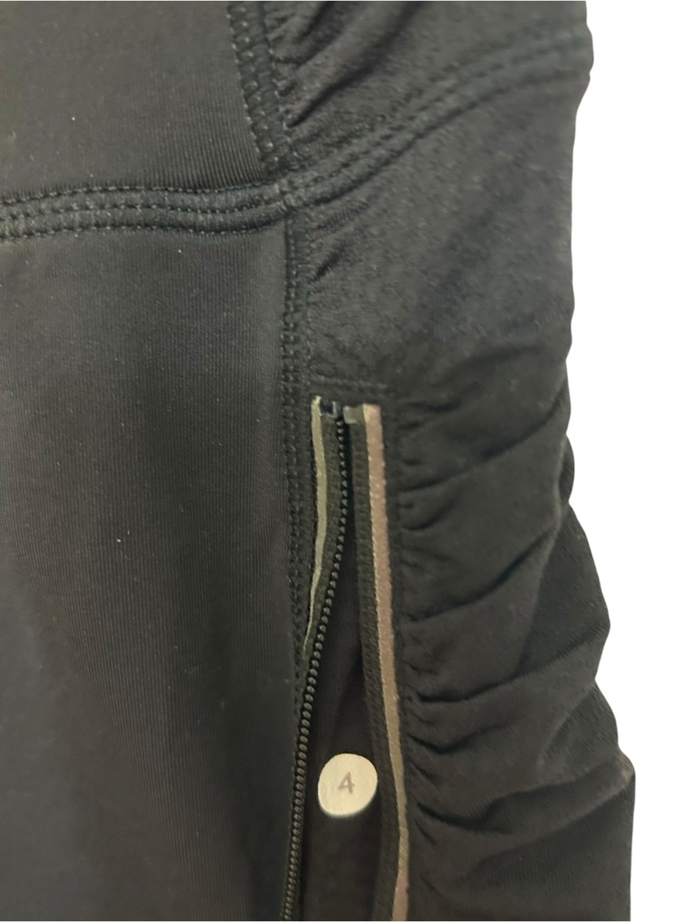 Lululemon Women's Run In The Sun Crop Leggings Black Sz 4 - Picture 5 of 5
